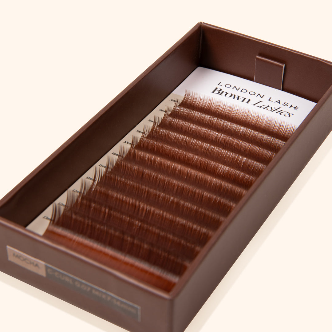 Braune Wimpern – Mocha Kollektion