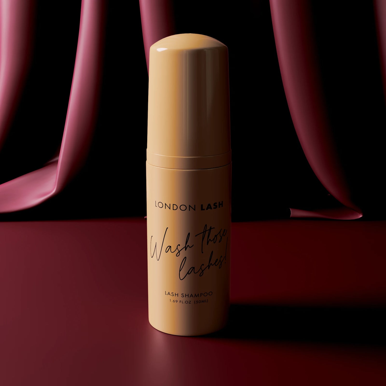 SCHRITT 1: Wimpernshampoo