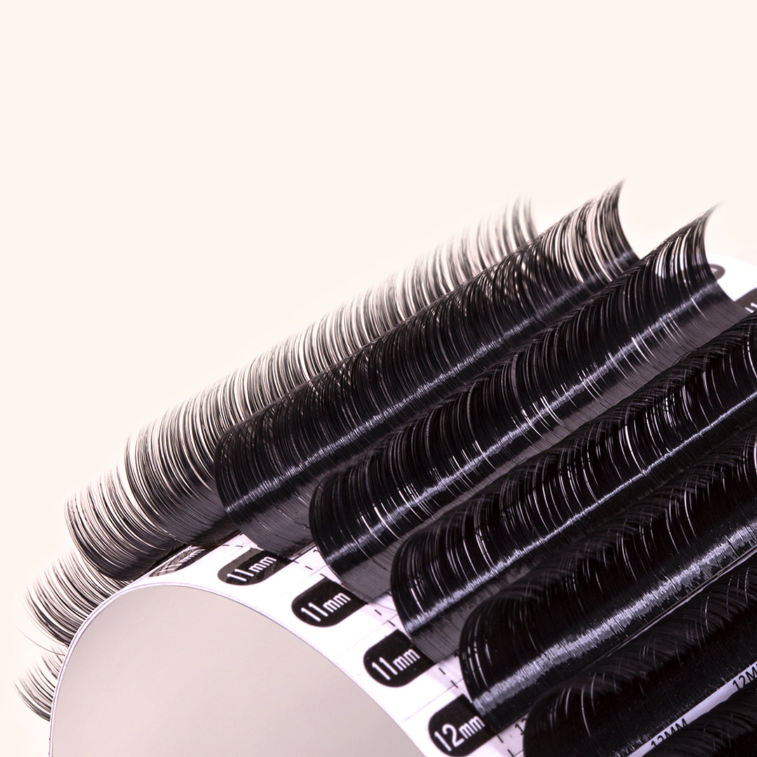 Mega Volume Chelsea Lashes 0.05